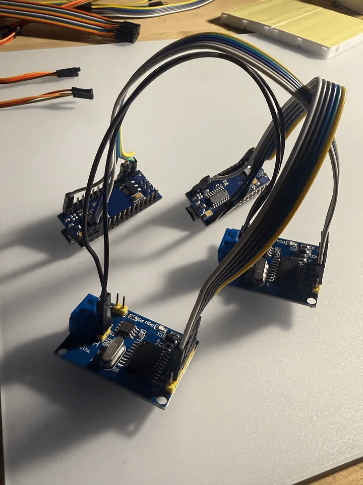 Simulating Real Robot Failures on a Breadboard